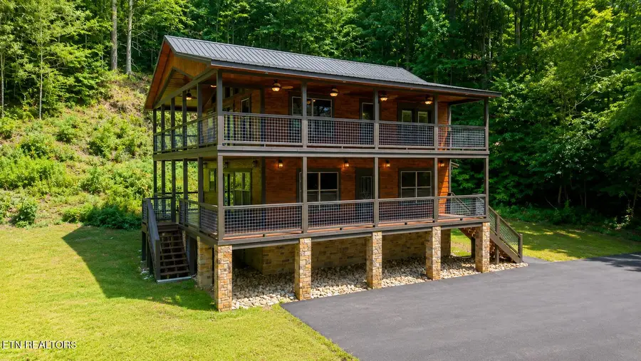 3066 N Clear Fork Rd, Sevierville, TN 37862 - #2