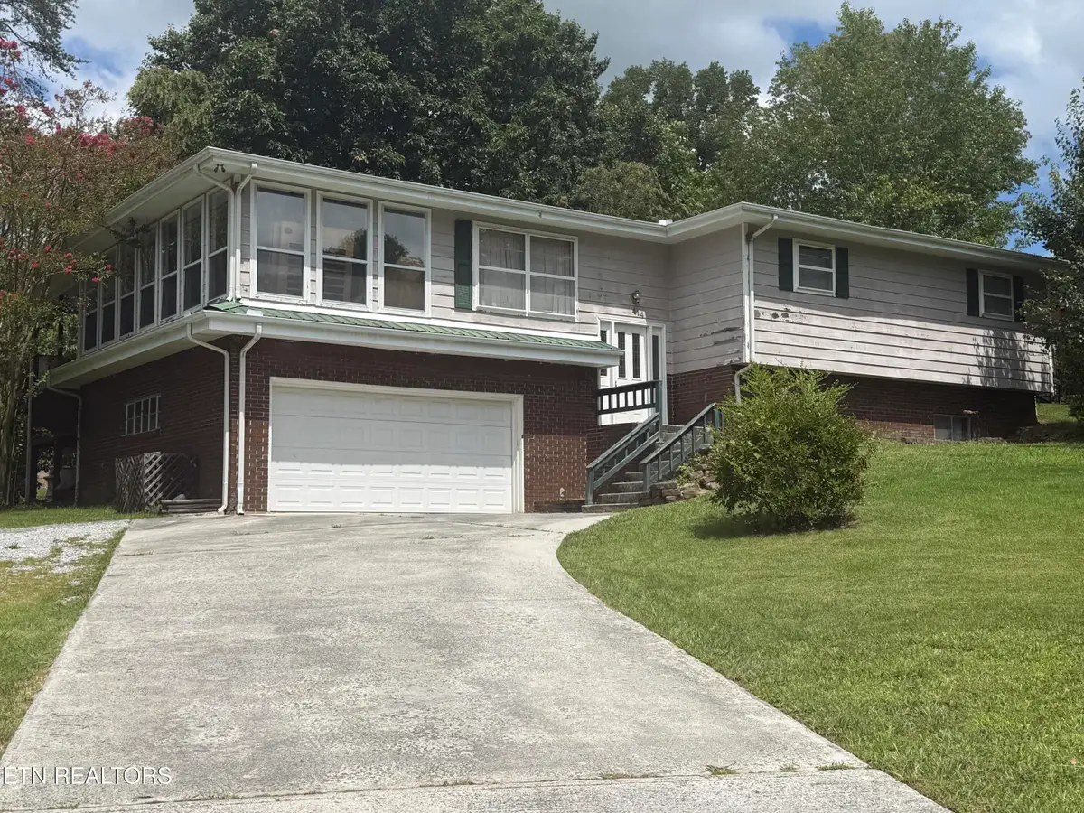 414 Molyneux St, Rockwood, TN 37854 - #1