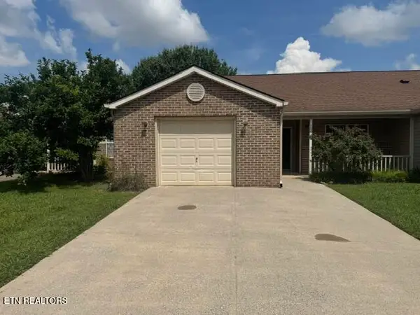 10017 Greylock Way, Knoxville, TN 37931