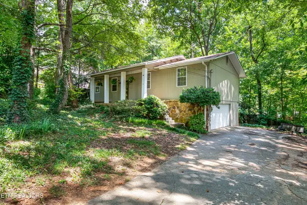 1114 Rain Tree Rd, Knoxville, TN 37923