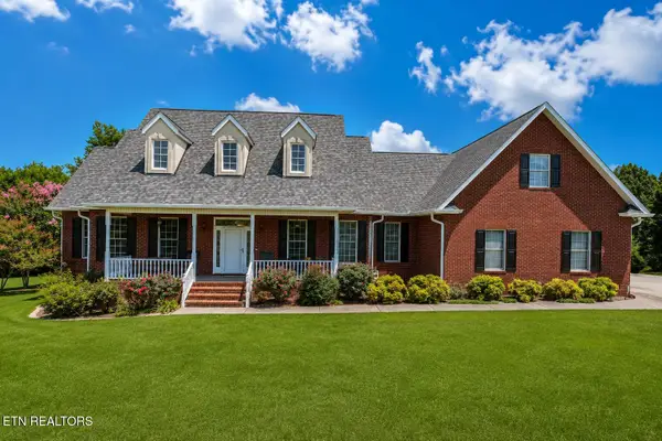 190 Williamsburg Drive, Lenoir City, TN 37772