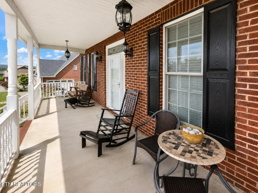 190 Williamsburg Drive, Lenoir City, TN 37772 - #3