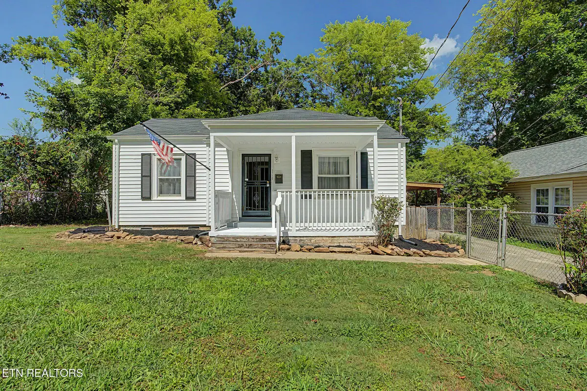 3210 Dempster St, Knoxville, TN 37917 - #1