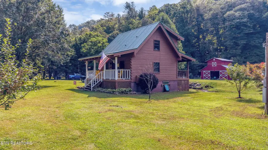 1484 Carrs Creek Rd, Townsend, TN 37882 - #2