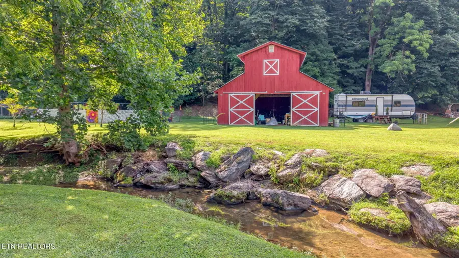 1484 Carrs Creek Rd, Townsend, TN 37882 - #3