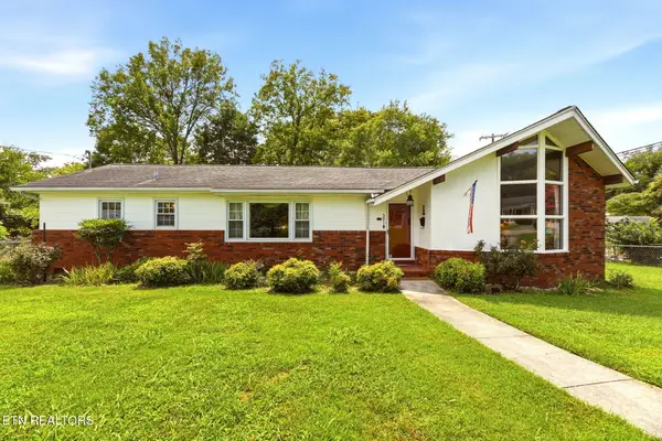 301 Cross St, Clinton, TN 37716