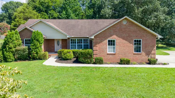 105 Lunker Lane, Louisville, TN 37777