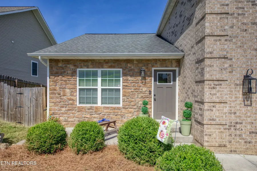 3926 Mountain Vista Rd, Knoxville, TN 37931 - #3