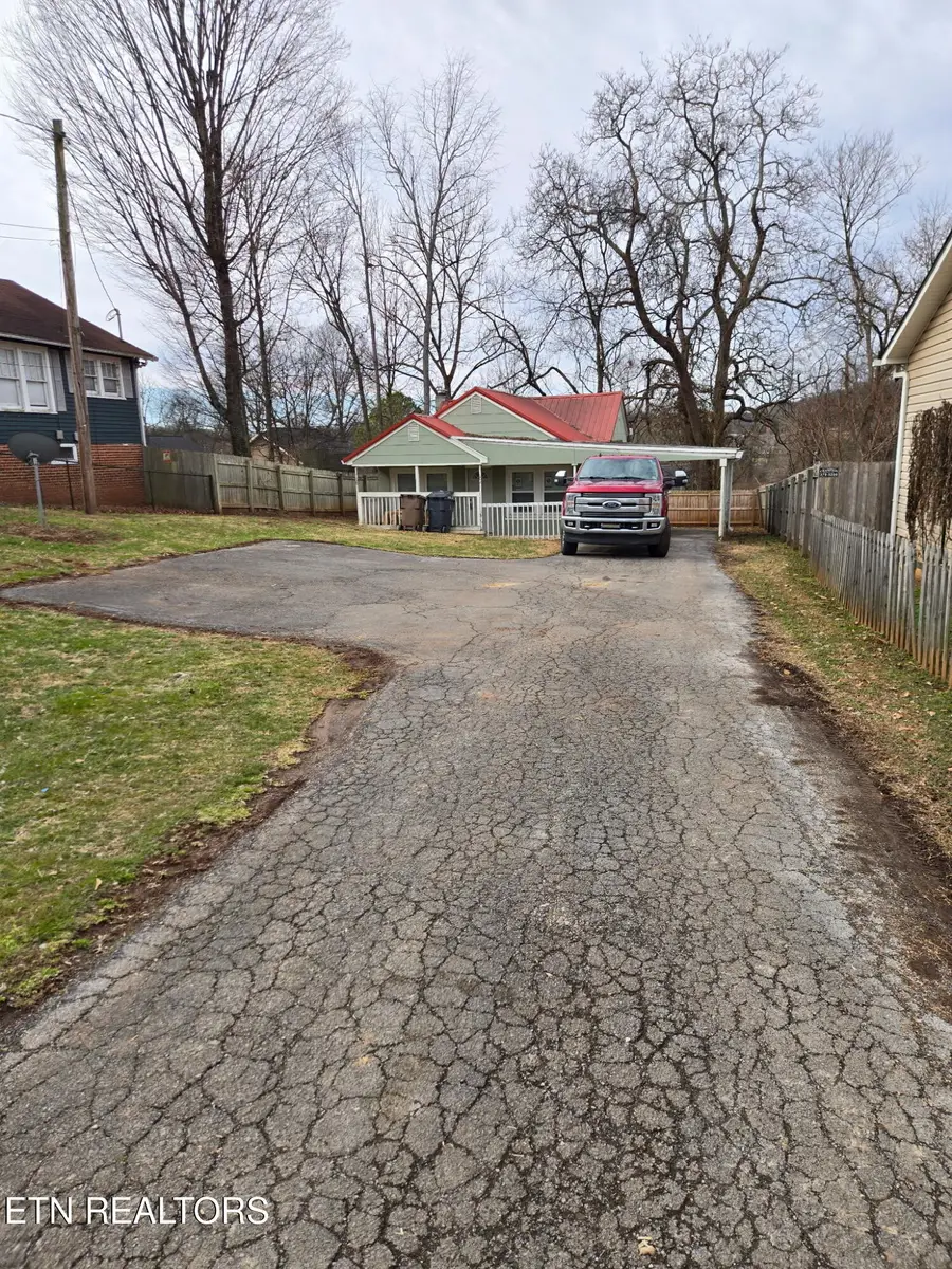 2321 Bradford St, Knoxville, TN 37920 - #3