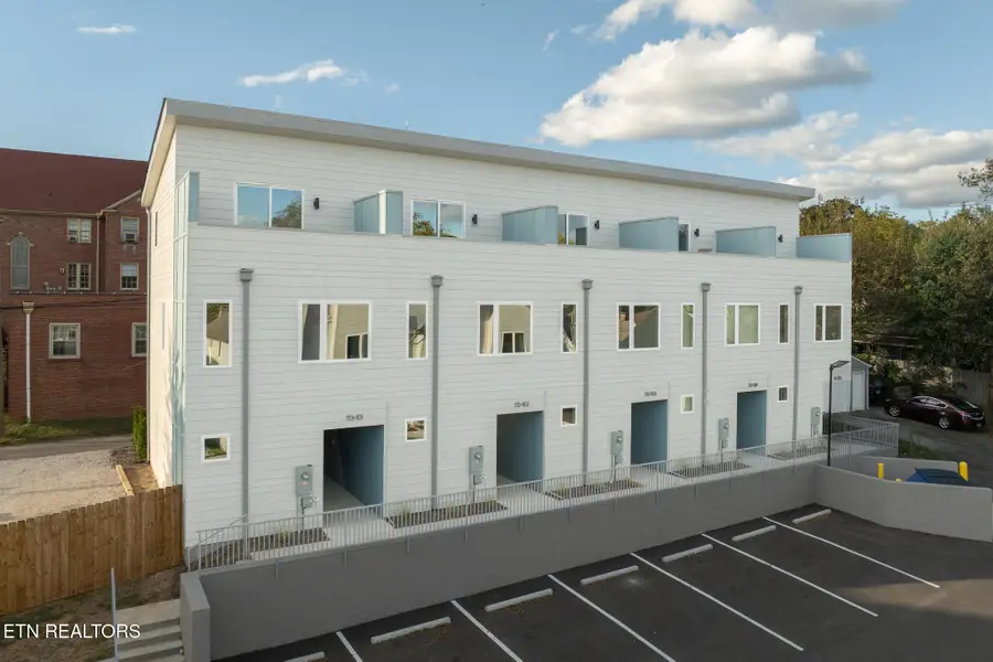 113 E Oldham Ave #102, Knoxville, TN 37917 - #3