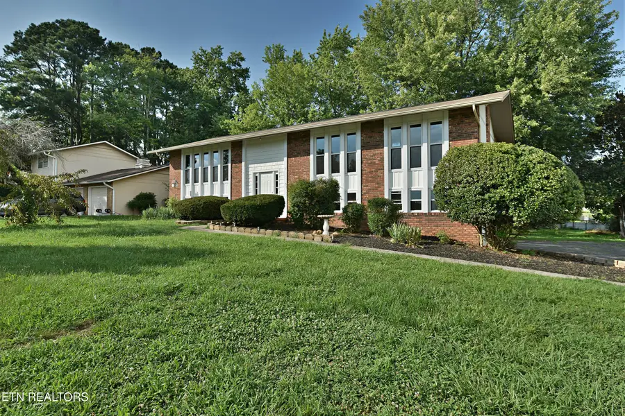 7704 Whitcomb Rd, Powell, TN 37849 - #2