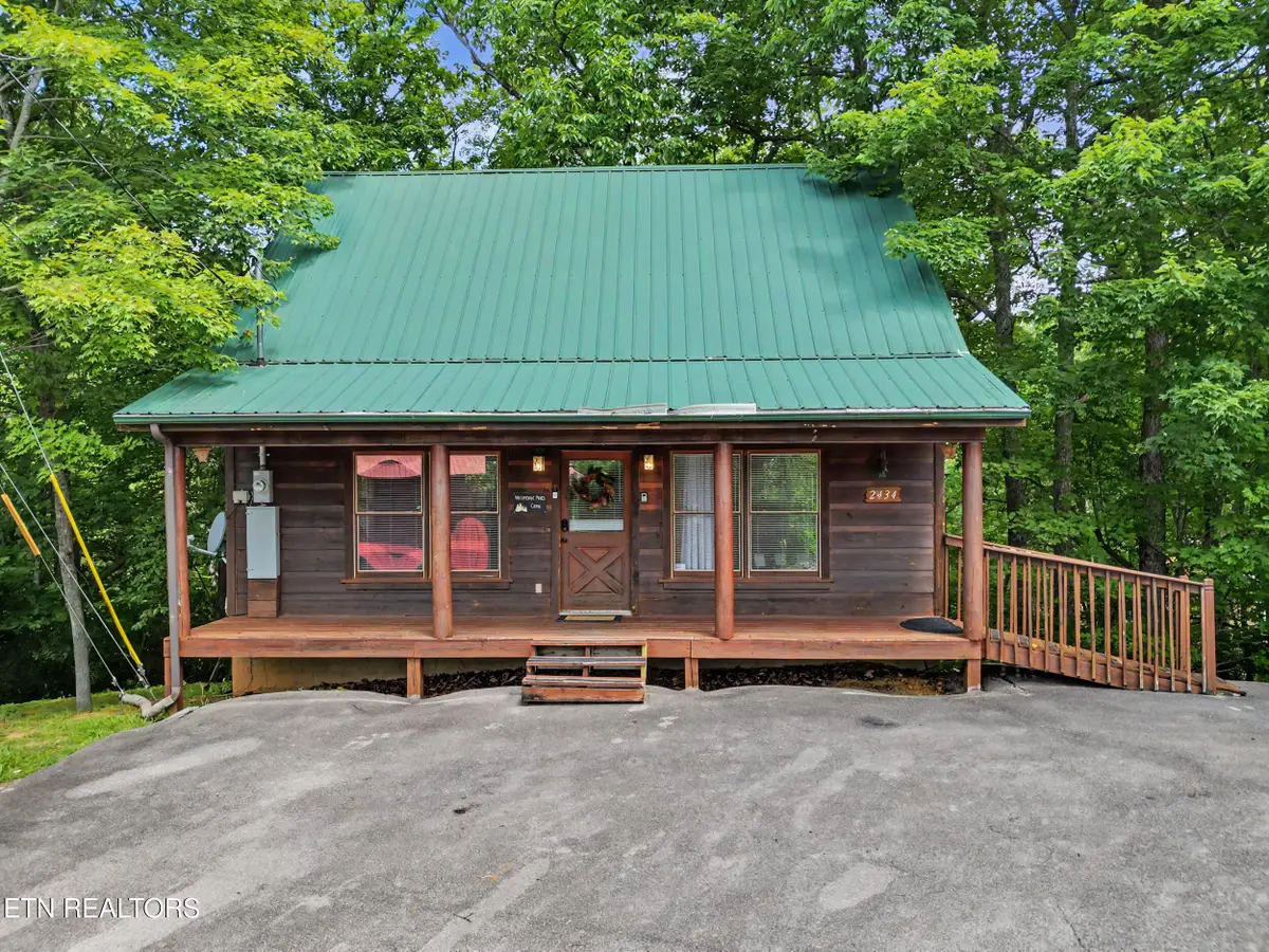 2434 N School House Gap Rd, Sevierville, TN 37876 - #1