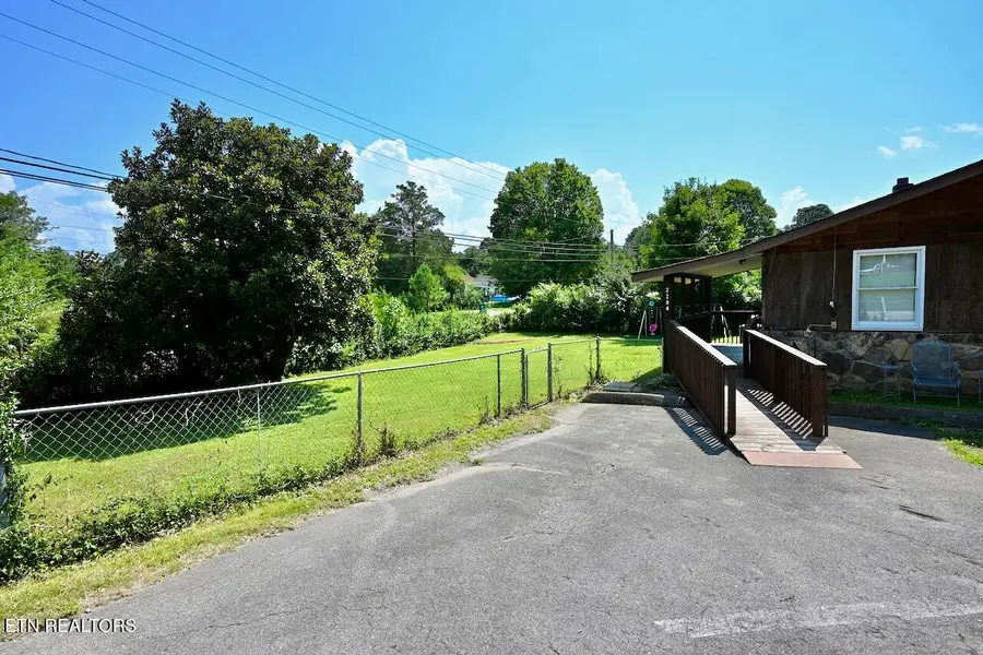 2204 Mentor Rd, Louisville, TN 37777 - #3