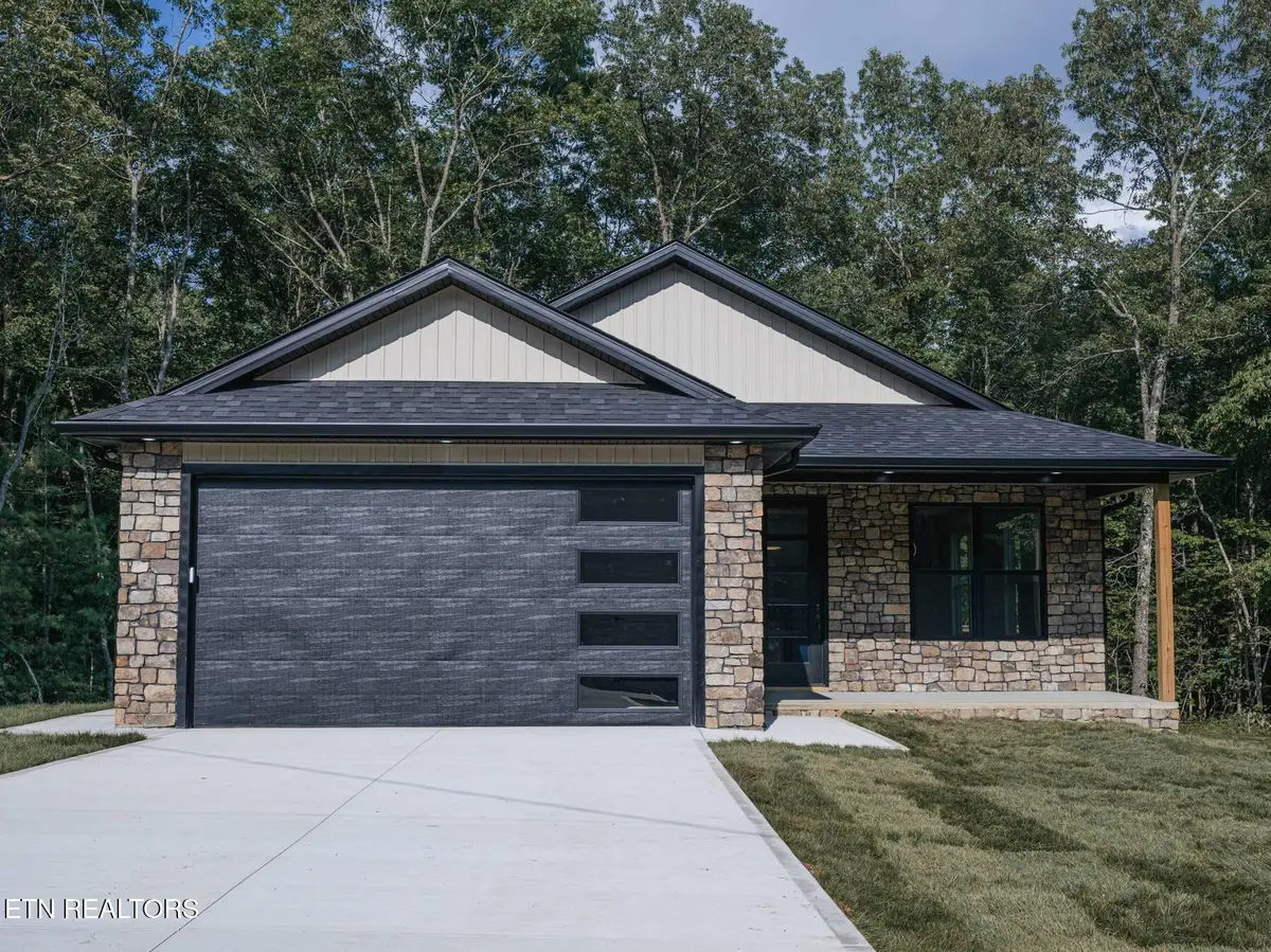 131 Rowewood Lane, Crossville, TN 38558 - #1