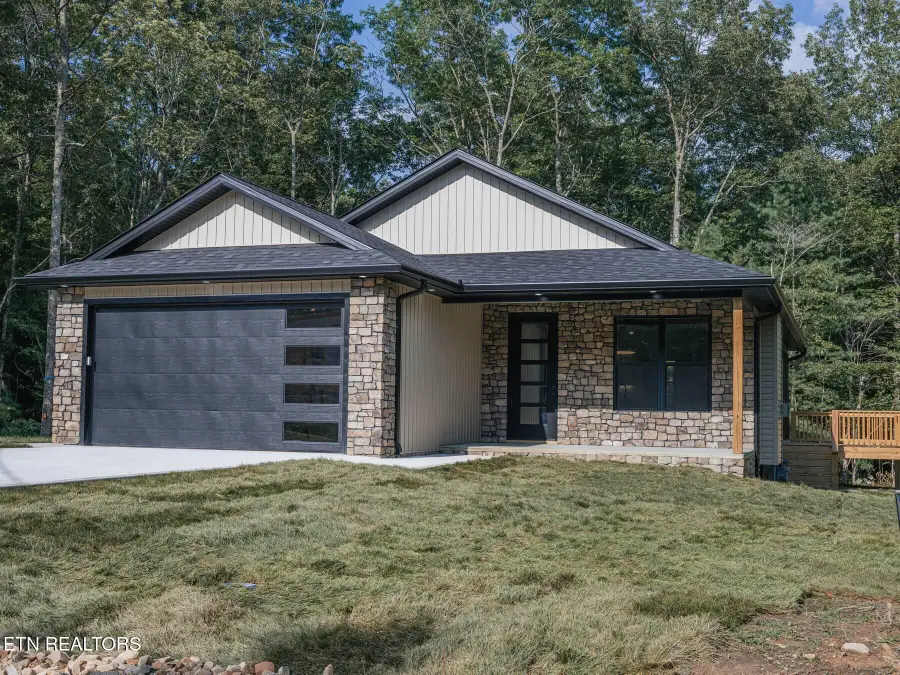 131 Rowewood Lane, Crossville, TN 38558 - #2