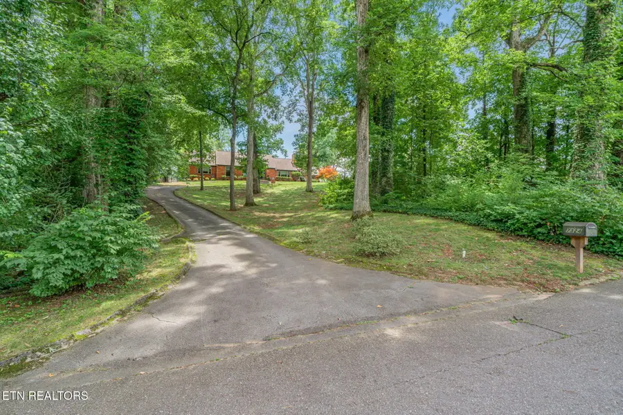 7324 Rotherwood Drive, Knoxville, TN 37919 - #2