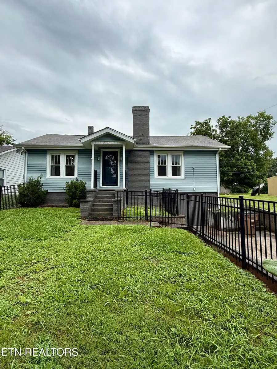 2327 Cedar Lane, Knoxville, TN 37918 - #3