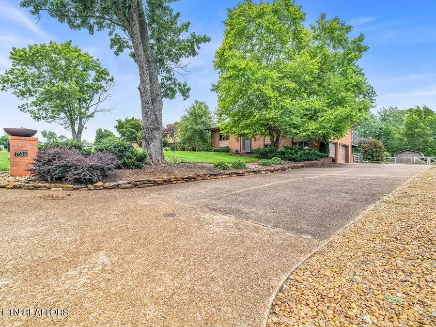 7536 Berkshire Blvd, Powell, TN 37849 - #2