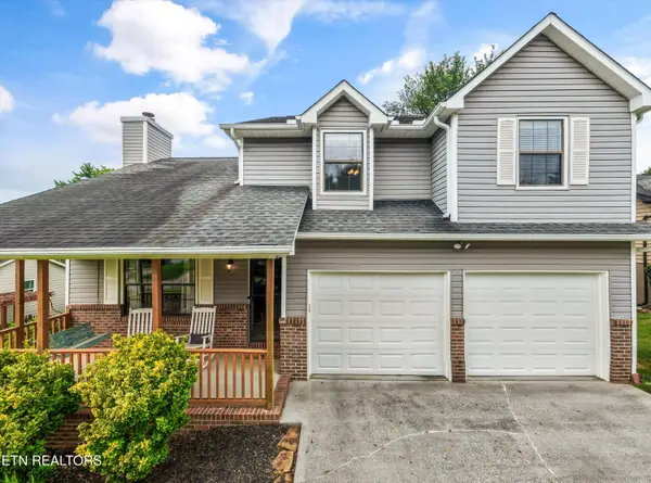 925 Tree Trunk Rd, Knoxville, TN 37934