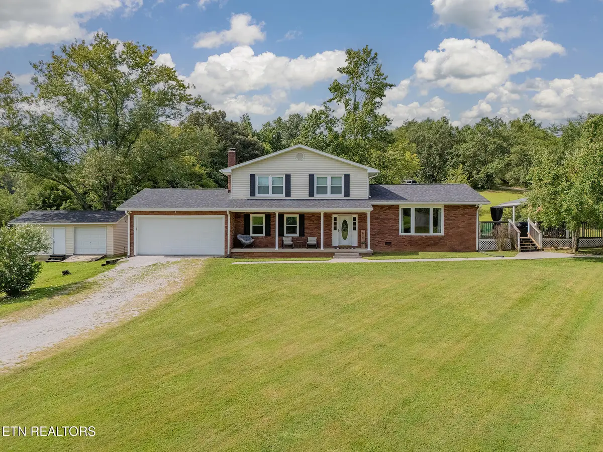 624 Back Valley Rd, Oliver Springs, TN 37840 - #1