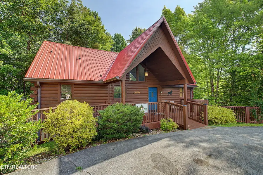 2805 Alexander Place, Pigeon Forge, TN 37863 - #2