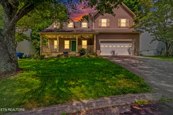 1021 Edenbridge Way, Knoxville, TN 37923