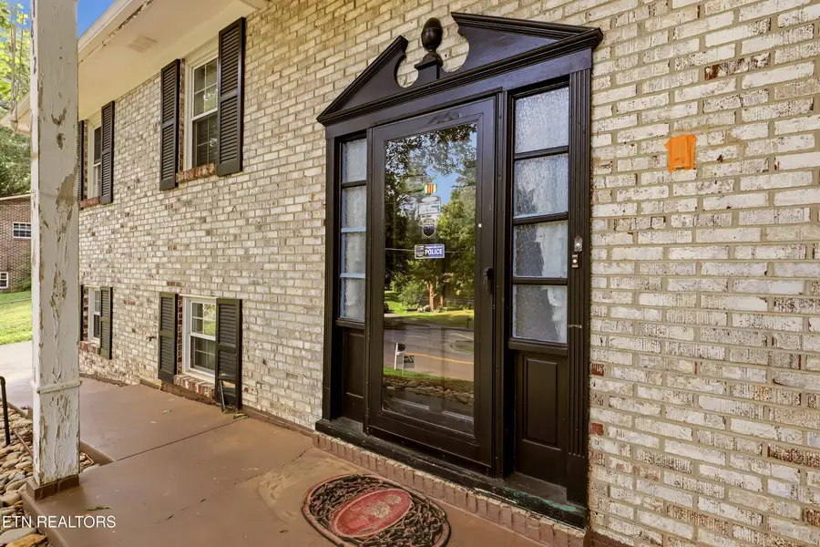 1812 E Alpine Drive, Maryville, TN 37804 - #2