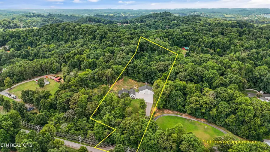 4368 Vinegar Valley Rd, Friendsville, TN 37737 - #3