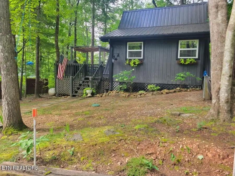 5705 S Hilltop Drive, Tallassee, TN 37878 - #2