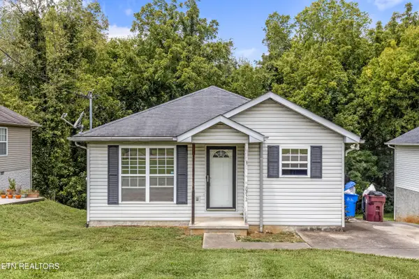 232 W Edison St, Alcoa, TN 37701