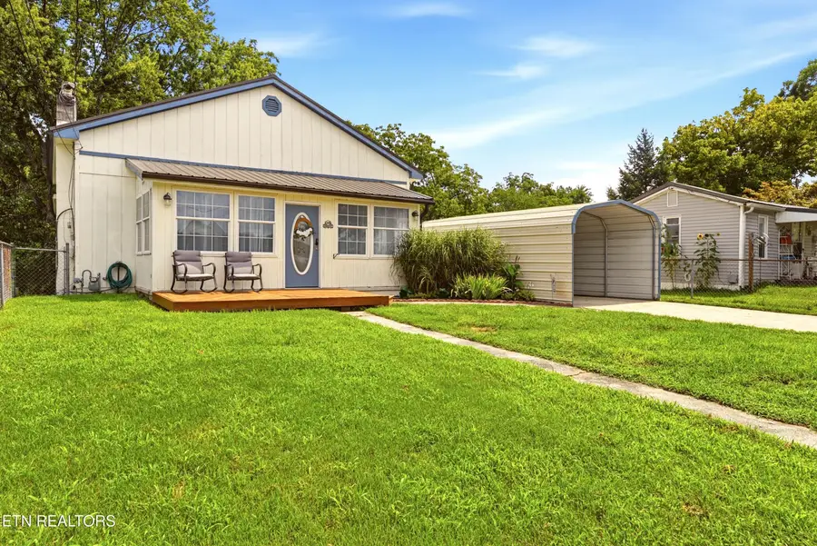 430 Browder Circle, Oliver Springs, TN 37840 - #2