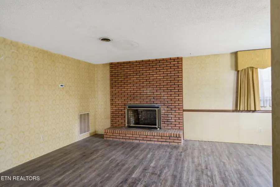 4009 Hitching Post Rd, Pigeon Forge, TN 37863 - #3