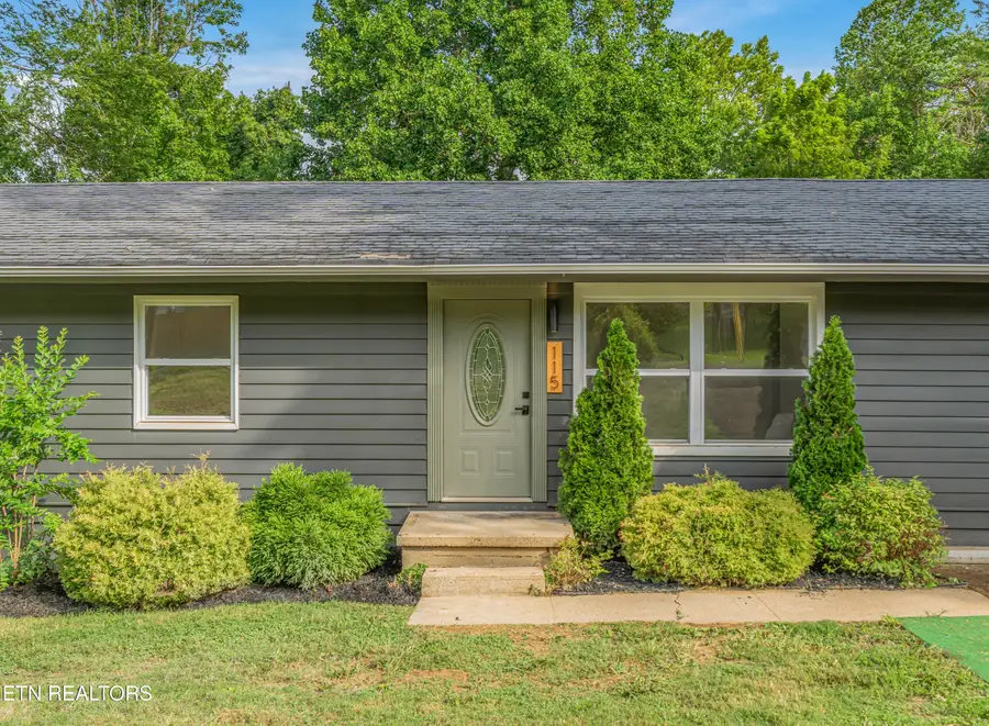 115 E Norton Rd, Knoxville, TN 37920 - #2