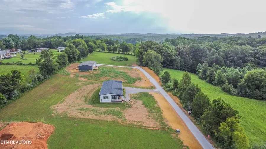 166 Copenhaver Rd, Lenoir City, TN 37771 - #3