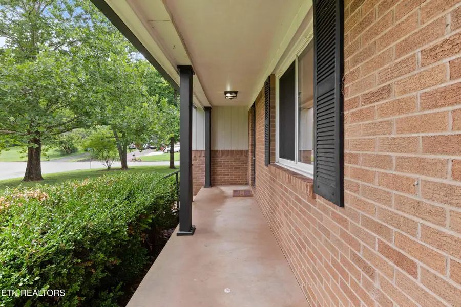 521 Overland Tr, Knoxville, TN 37919 - #2