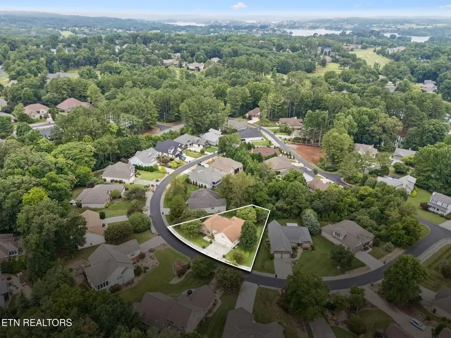 513 Tanasi Circle, Loudon, TN 37774 - #2