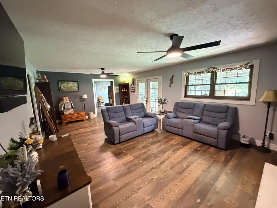 158 Daysville Rd, Rockwood, TN 37854 - #2