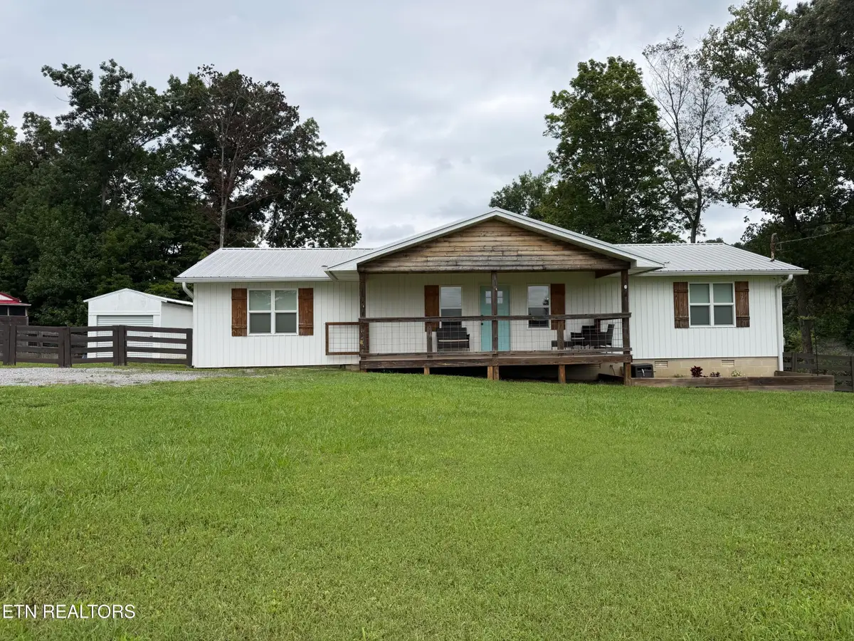 106 Moccasin Hollow Lane, Clinton, TN 37716 - #1