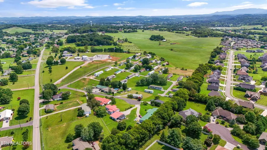 2330 Maxwell Lane, Sevierville, TN 37876 - #2