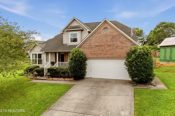 8220 Elm Hill Circle, Knoxville, TN 37919