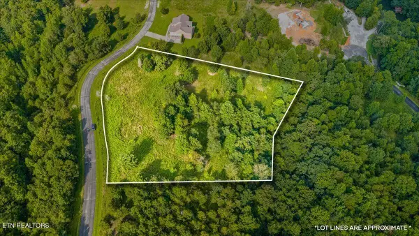 126 Emerald Pointe Circle, Rockwood, TN 37854