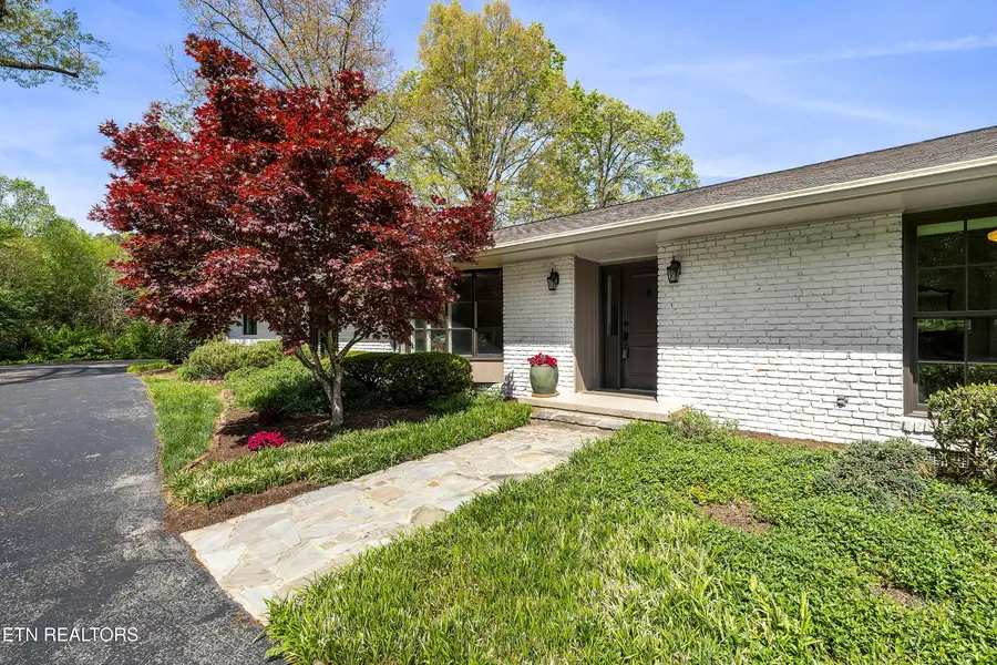 5413 Riverbend Drive, Knoxville, TN 37919 - #2