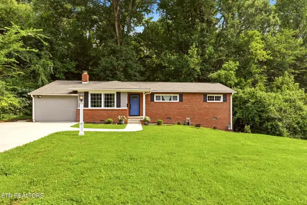 360 East Drive, Oak Ridge, TN 37830