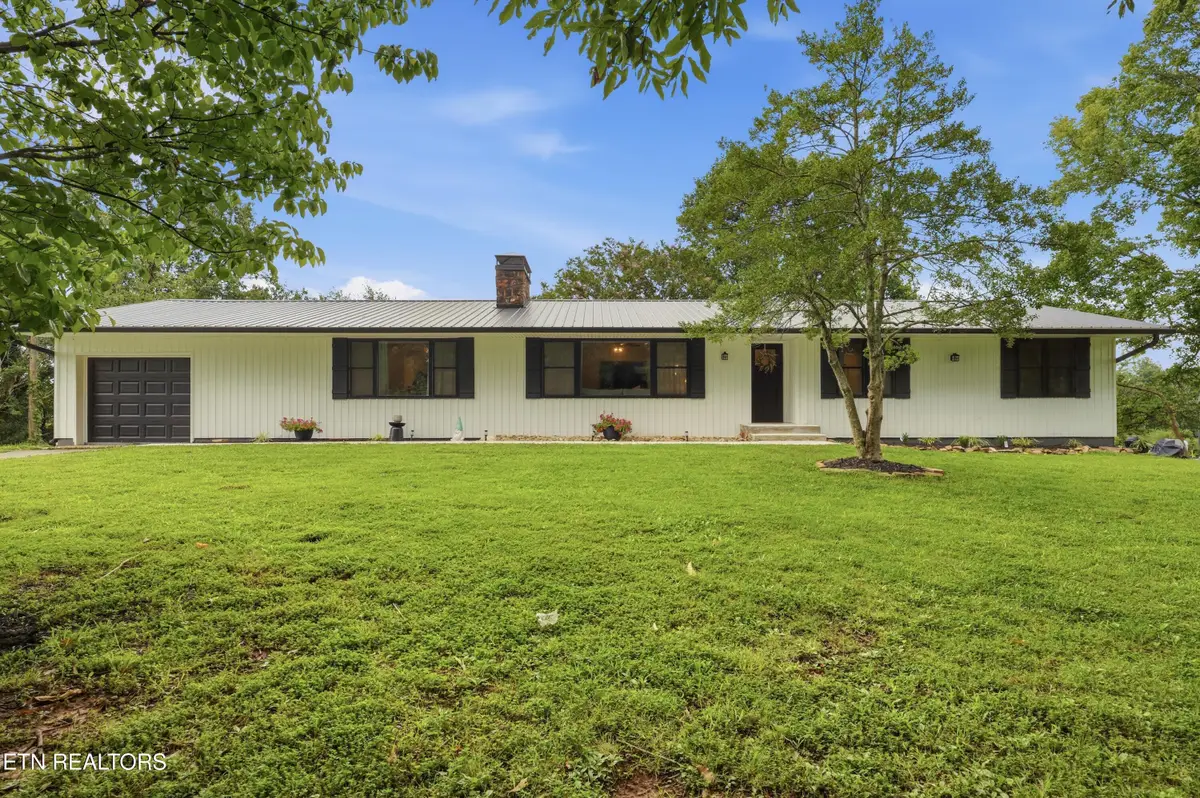 212 Copenhaver Rd, Lenoir City, TN 37771 - #1