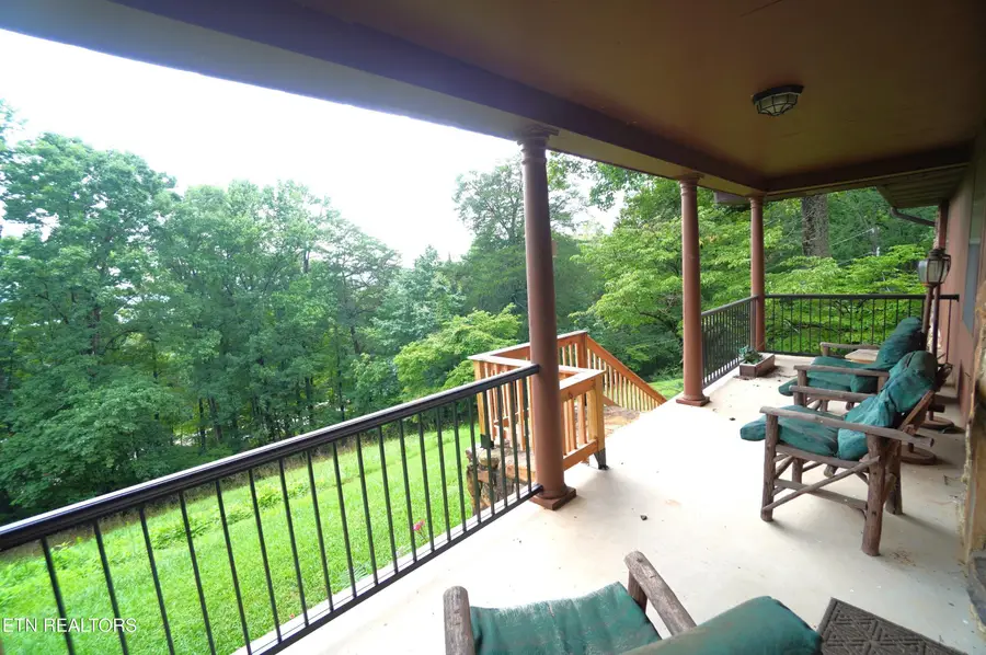 2101 W Governor John Sevier Hwy, Knoxville, TN 37920 - #2