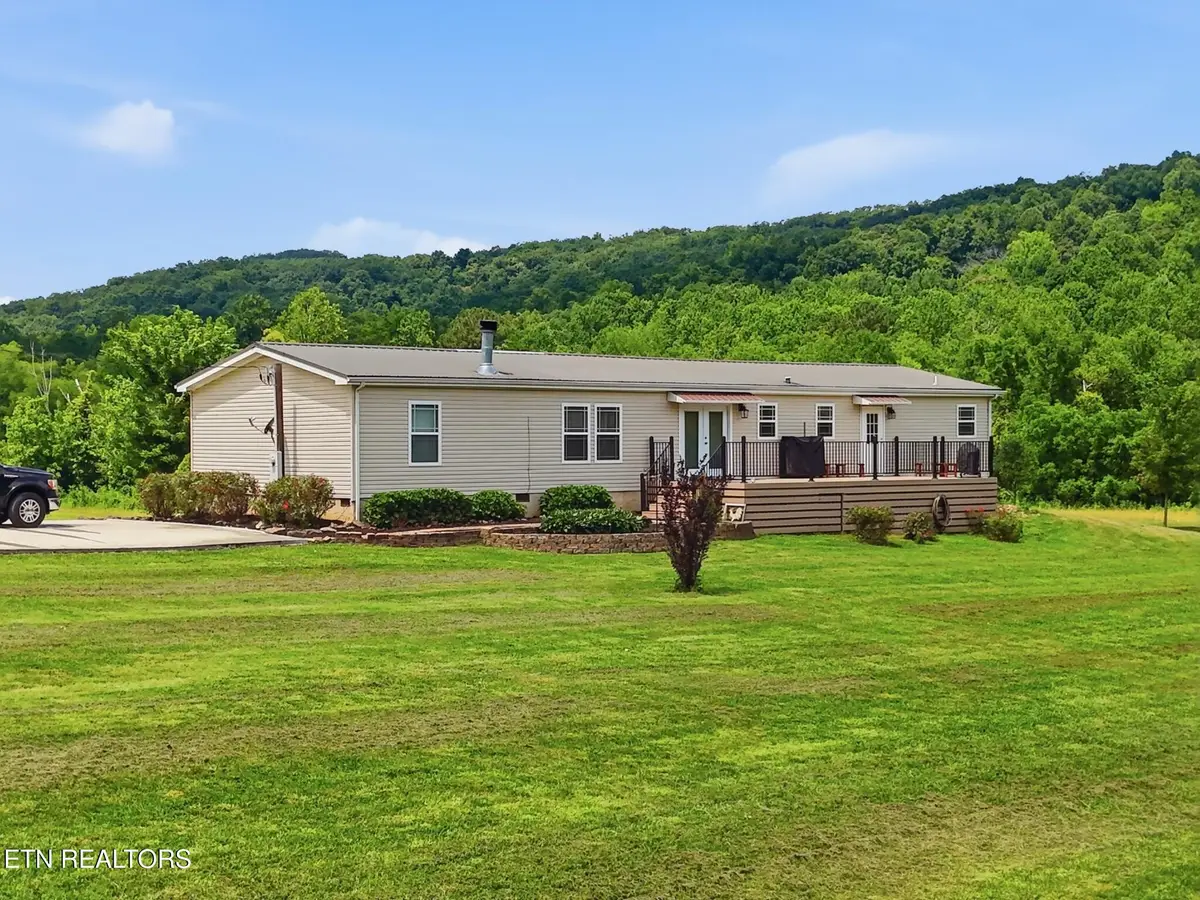 813 Ward Rd, Decatur, TN 37322 - #1