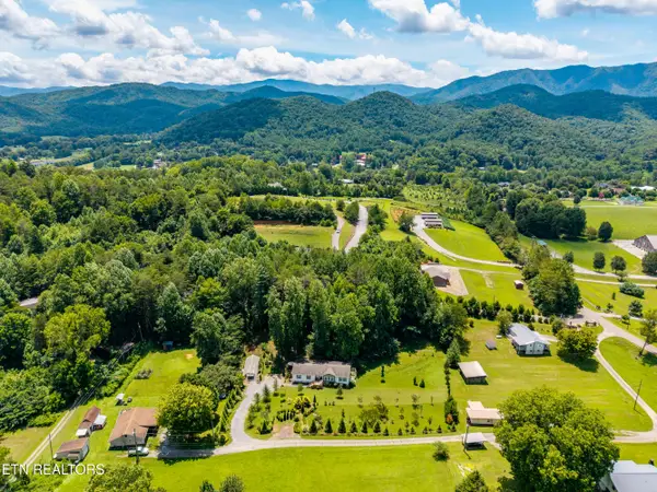 358 Webb Rd, Townsend, TN 37882