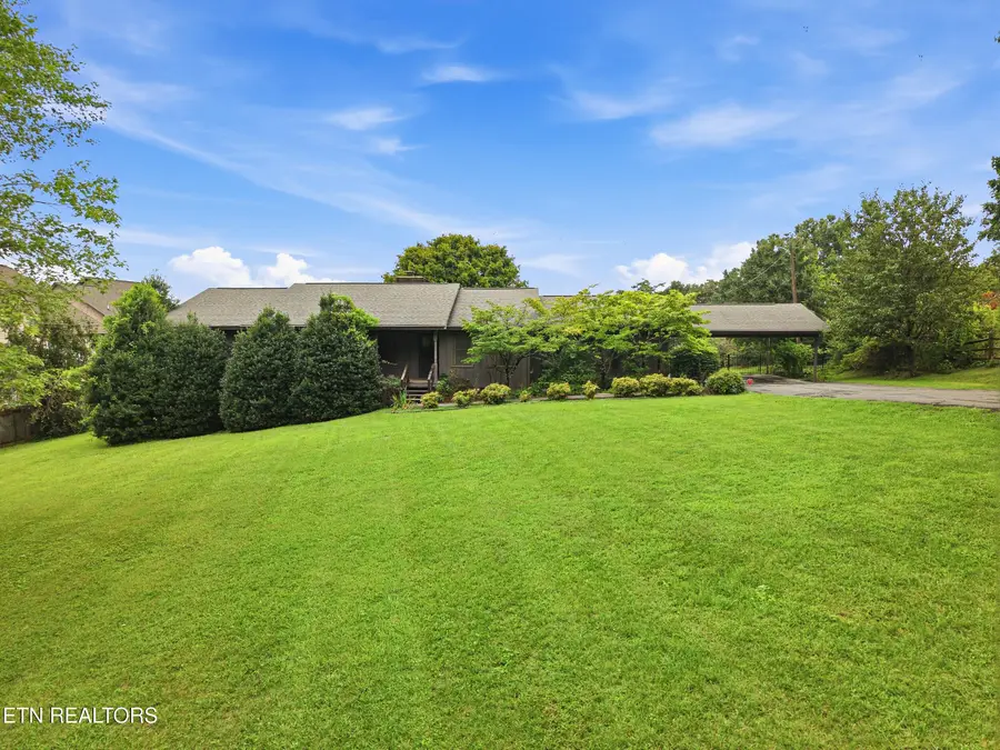 8501 Nubbin Ridge Rd, Knoxville, TN 37923 - #2