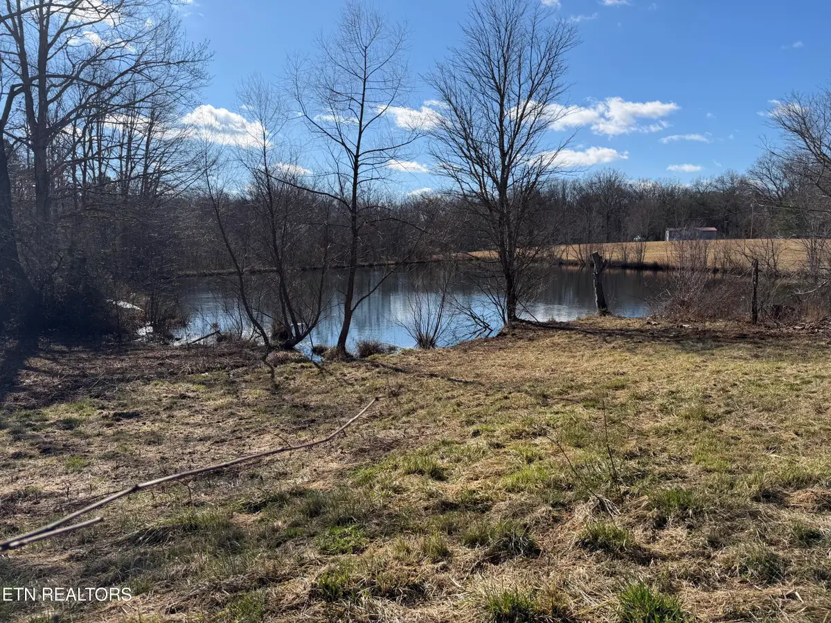 4925 Nashville Hwy, Deer Lodge, TN 37726 - #1