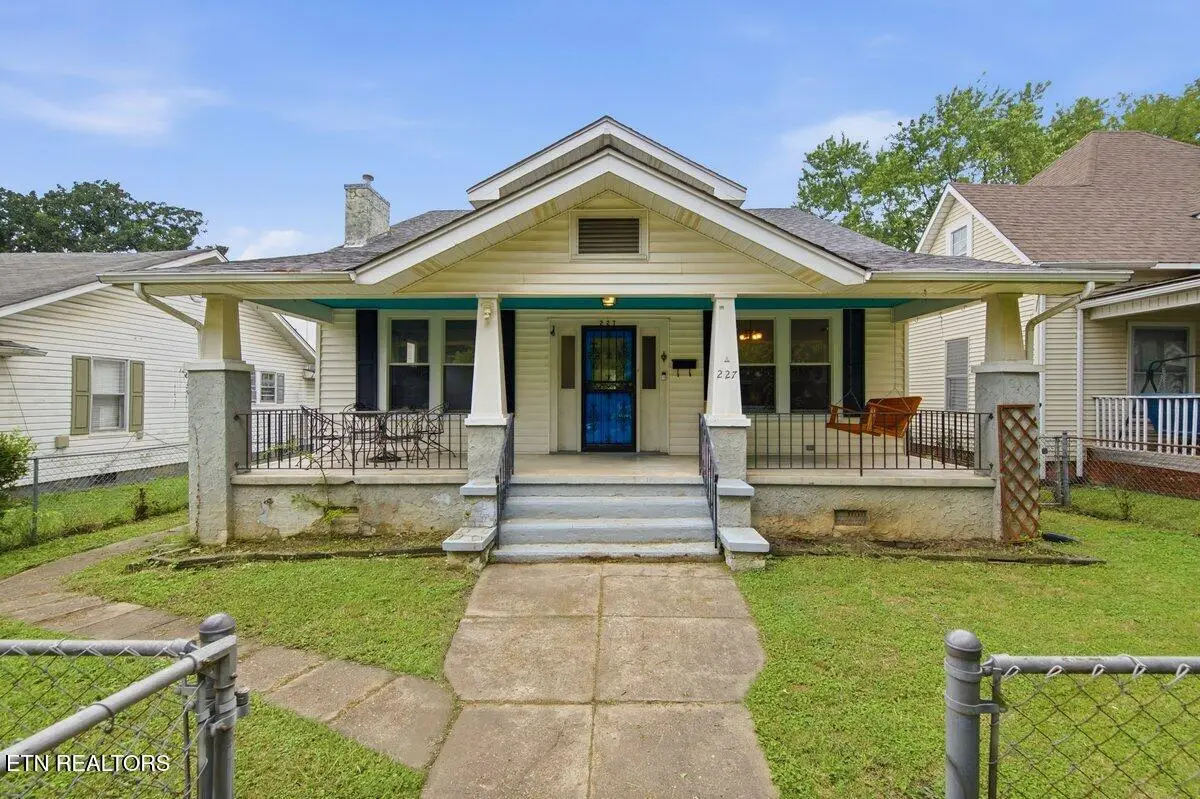 227 E Burwell Ave, Knoxville, TN 37917 - #1